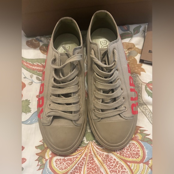 Authentic Burberry Dark HoneyLow Top Larkhall Sneaker with Red Lettering,37(7) - Picture 2 of 13